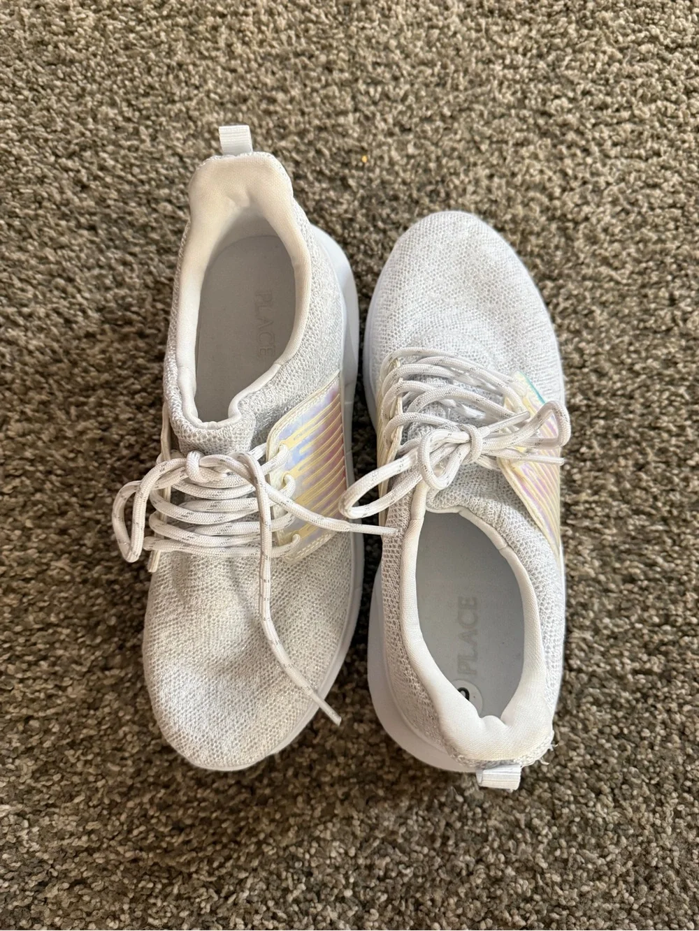 Girls Youth Brand New White Knit Lace-Up Sneakers with Iridescent Accent— size 6